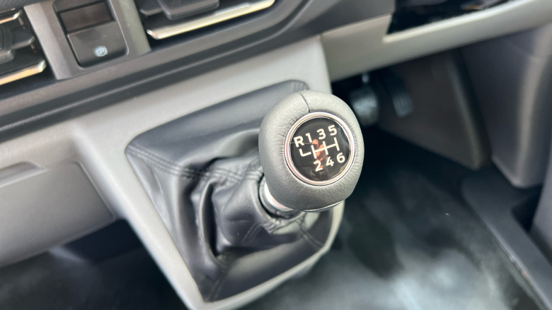 Ford Transit Custom 300 L2 Diesel Fwd 2.0 EcoBlue 136ps H1 Van Limited